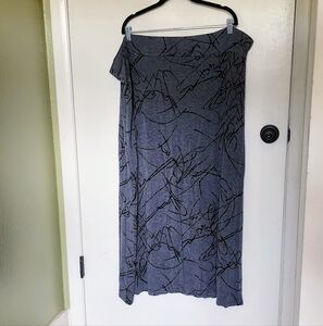 Ava & Viv Gray and Black Patterned Skirt Size 4x